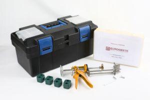 MALETTE DE RACCORDS ADBLUE AVEC OUTIL DE MONTAGE